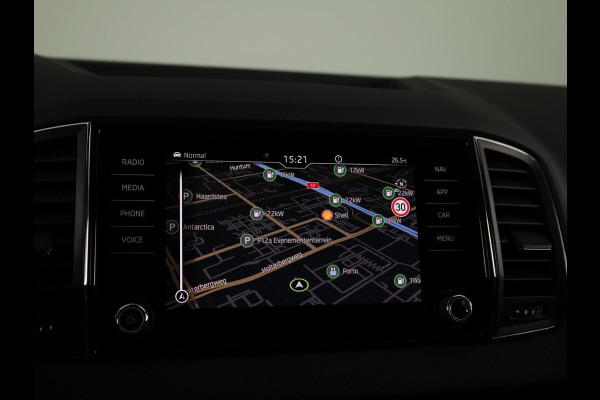 Škoda Karoq 1.5 TSI ACT Business Edition Ultimate Travel assist pakket | Virtual Pedal | Winterpakket | Trekhaak |