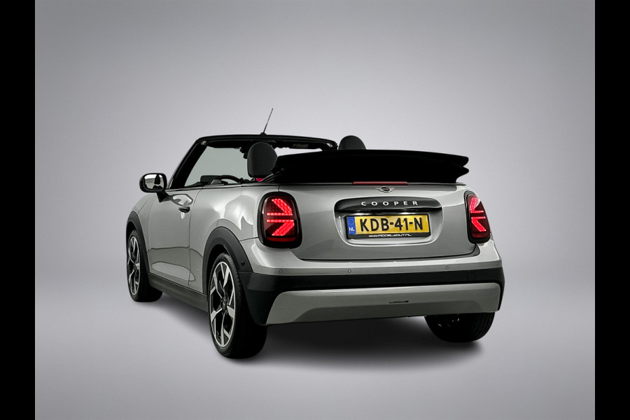 MINI Cabrio 2.0 164 PK Cooper Favoured Sportstoel/Head-Up Display/18'LMV
