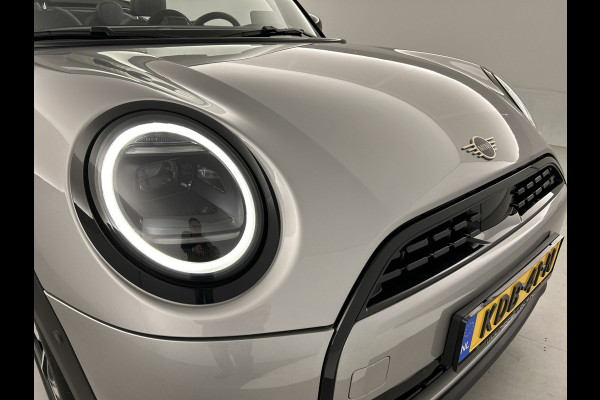 MINI Cabrio 2.0 164 PK Cooper Favoured Sportstoel/Head-Up Display/18'LMV