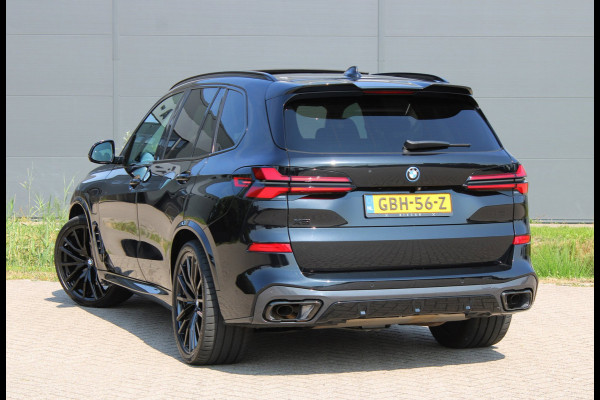 BMW X5 XDrive45e High Executive M Sport 4WielSturing Luchtvering HUD H&K 22INCH