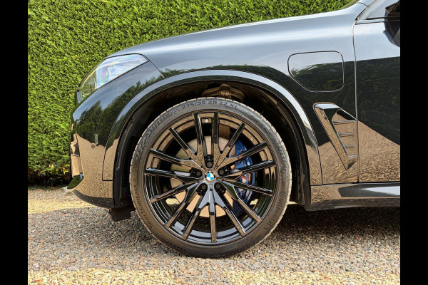 BMW X5 XDrive45e High Executive M Sport 4WielSturing Luchtvering HUD H&K 22INCH