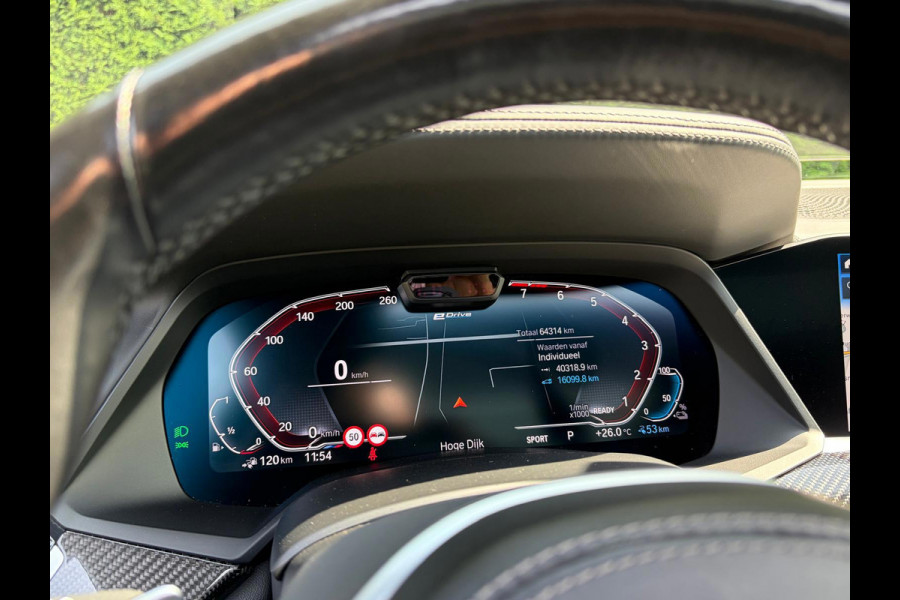BMW X5 XDrive45e High Executive M Sport 4WielSturing Luchtvering HUD H&K 22INCH