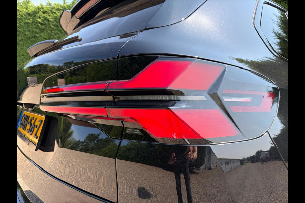 BMW X5 XDrive45e High Executive M Sport 4WielSturing Luchtvering HUD H&K 22INCH