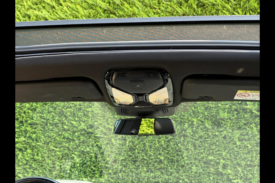 BMW X5 XDrive45e High Executive M Sport 4WielSturing Luchtvering HUD H&K 22INCH