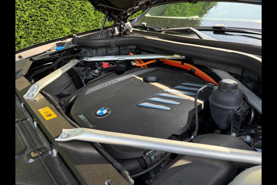BMW X5 XDrive45e High Executive M Sport 4WielSturing Luchtvering HUD H&K 22INCH