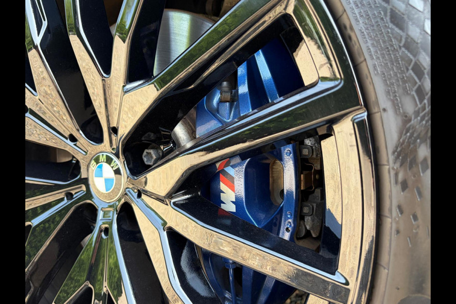 BMW X5 XDrive45e High Executive M Sport 4WielSturing Luchtvering HUD H&K 22INCH