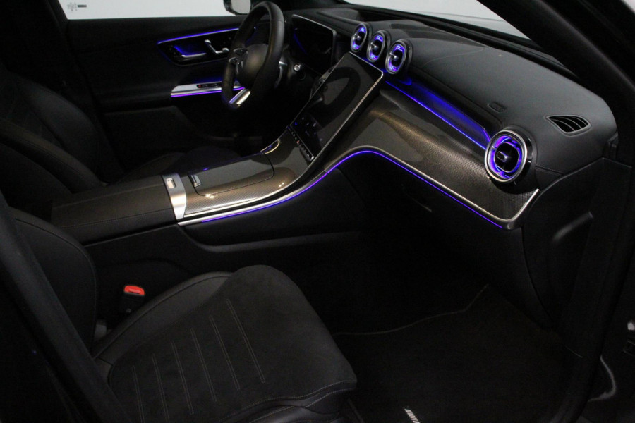 Mercedes-Benz GLC 400e 4MATIC AMG Line PHEV  Navigatie Panorama dak Lederen bekleding Camera Electrisch bedienbare achterklep Trekhaak Adaptive cruise control