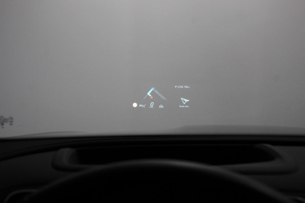 Mercedes-Benz GLC 400e 4MATIC AMG Line PHEV  Navigatie Panorama dak Lederen bekleding Camera Electrisch bedienbare achterklep Trekhaak Adaptive cruise control