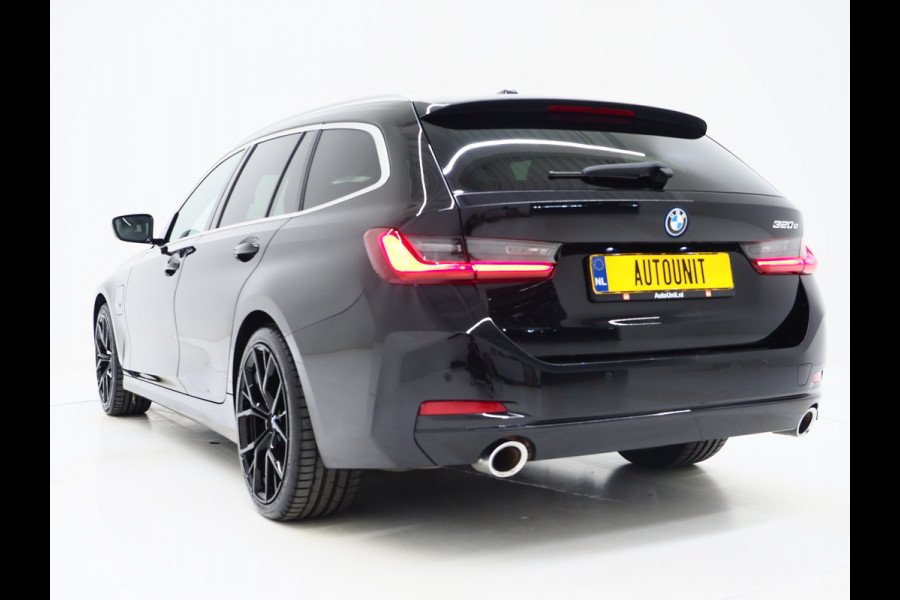 BMW 3 Serie Touring 320e LCI | Sportstoelen | Leder | Sfeerlicht | Dodehoek | Cruise | Stoelverwarming | Carplay