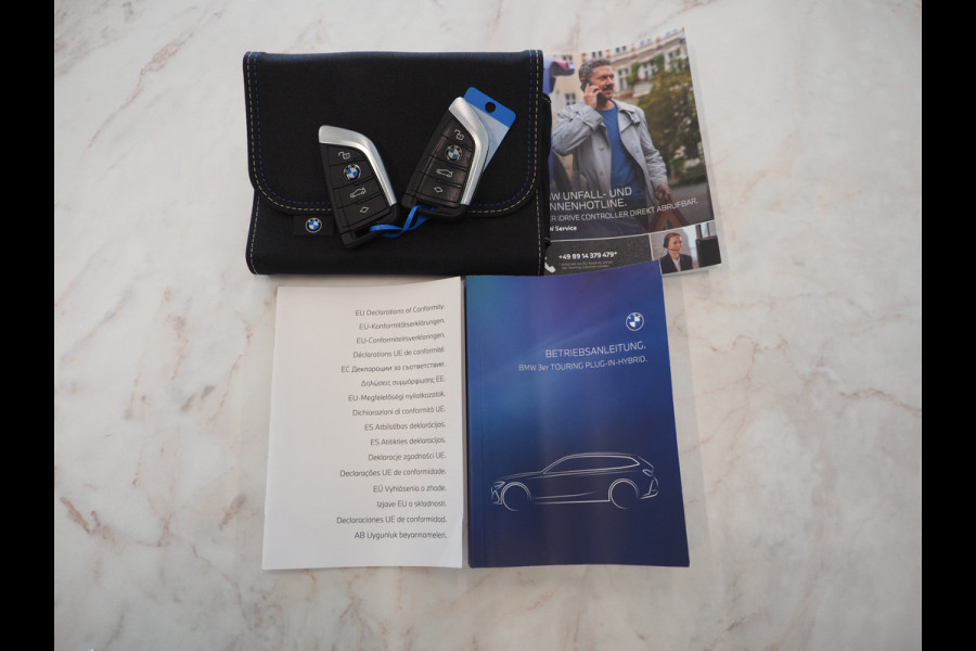 BMW 3 Serie Touring 320e LCI | Sportstoelen | Leder | Sfeerlicht | Dodehoek | Cruise | Stoelverwarming | Carplay