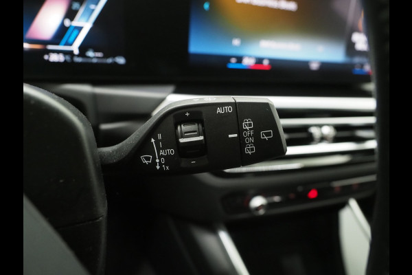 BMW 3 Serie Touring 320e LCI | Sportstoelen | Leder | Sfeerlicht | Dodehoek | Cruise | Stoelverwarming | Carplay