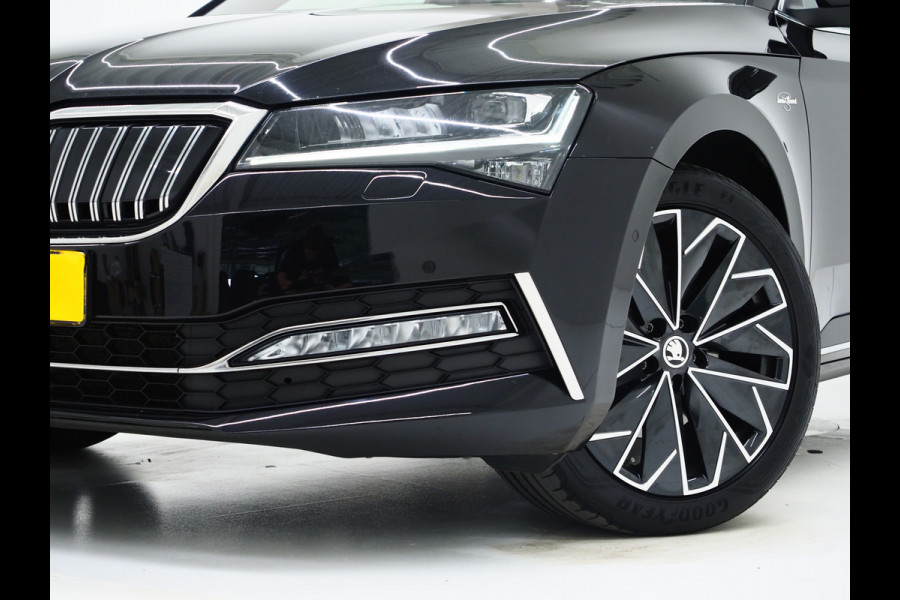Škoda Superb Combi 1.4 TSI iV Laurin & Klement | Panoramadak | Leder | Massage | Canton | Camera | Keyless | Memory | Carplay