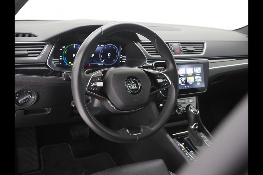 Škoda Superb Combi 1.4 TSI iV Laurin & Klement | Panoramadak | Leder | Massage | Canton | Camera | Keyless | Memory | Carplay