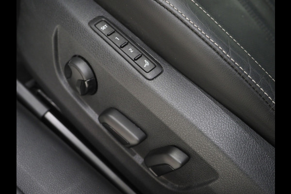 Škoda Superb Combi 1.4 TSI iV Laurin & Klement | Panoramadak | Leder | Massage | Canton | Camera | Keyless | Memory | Carplay