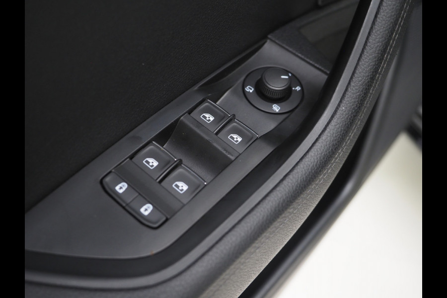 Škoda Superb Combi 1.4 TSI iV Laurin & Klement | Panoramadak | Leder | Massage | Canton | Camera | Keyless | Memory | Carplay