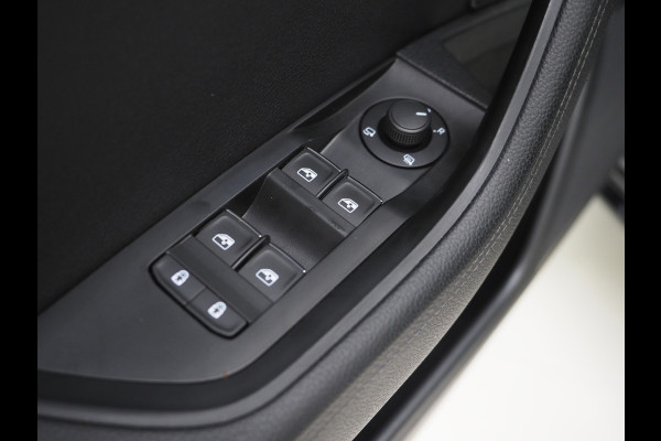 Škoda Superb Combi 1.4 TSI iV Laurin & Klement | Panoramadak | Leder | Massage | Canton | Camera | Keyless | Memory | Carplay