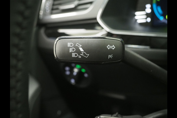Škoda Superb Combi 1.4 TSI iV Laurin & Klement | Panoramadak | Leder | Massage | Canton | Camera | Keyless | Memory | Carplay