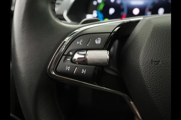 Škoda Superb Combi 1.4 TSI iV Laurin & Klement | Panoramadak | Leder | Massage | Canton | Camera | Keyless | Memory | Carplay