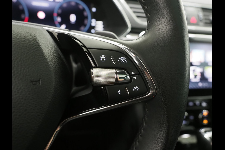 Škoda Superb Combi 1.4 TSI iV Laurin & Klement | Panoramadak | Leder | Massage | Canton | Camera | Keyless | Memory | Carplay