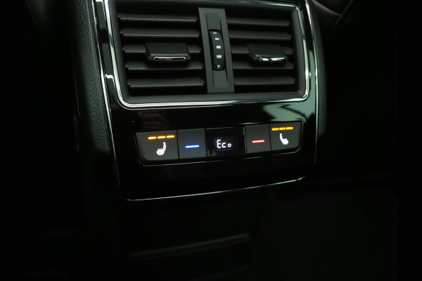 Škoda Superb Combi 1.4 TSI iV Laurin & Klement | Panoramadak | Leder | Massage | Canton | Camera | Keyless | Memory | Carplay