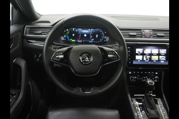 Škoda Superb Combi 1.4 TSI iV Laurin & Klement | Panoramadak | Leder | Massage | Canton | Camera | Keyless | Memory | Carplay