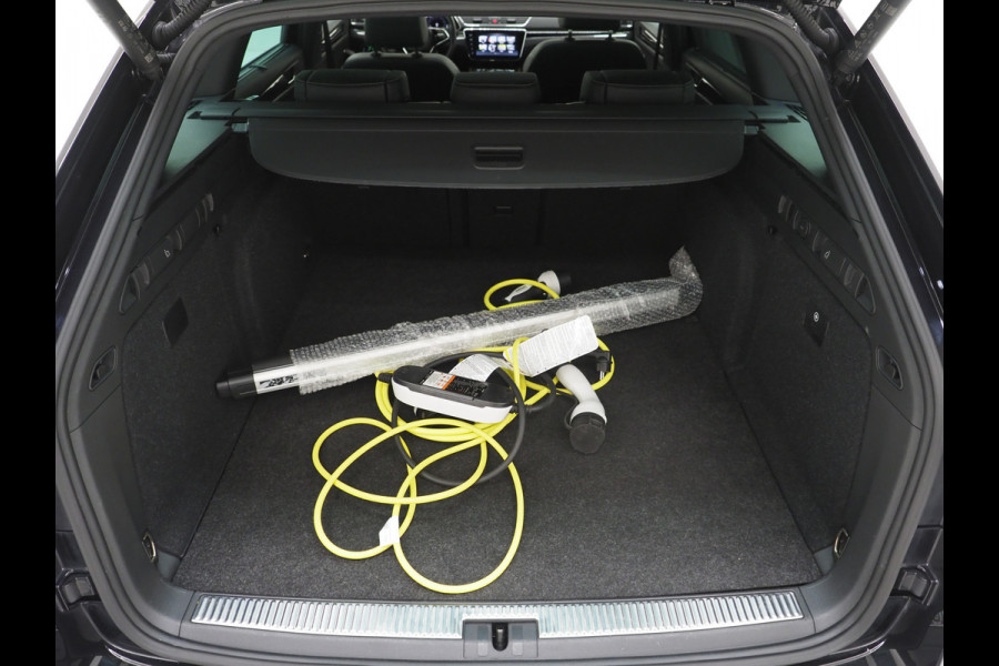 Škoda Superb Combi 1.4 TSI iV Laurin & Klement | Panoramadak | Leder | Massage | Canton | Camera | Keyless | Memory | Carplay