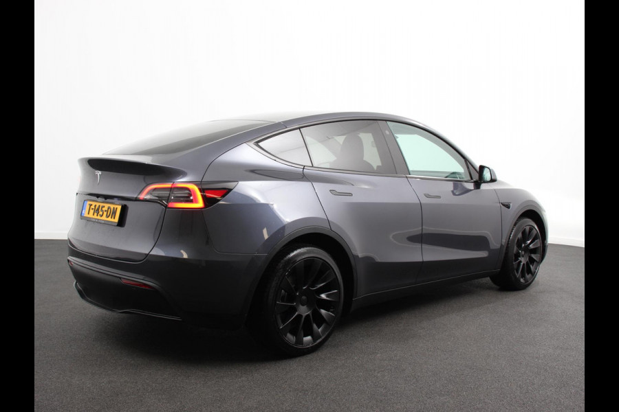 Tesla Model Y RWD 58 kWh Panorama dak 20" Wheels PDC VA 360 Camera Full LED Leder Autopilot