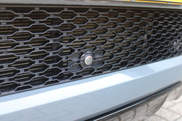 Land Rover Range Rover Evoque 1.5 P300e AWD 309PK R-DYNAMIC SE | PANORAMADAK | ELEKTRISCH VERSTELBARE VOORSTOELEN  LEDEREN BEKLEDING | 20" LICHTMETALEN VELGEN | KEYLESS ENTRY / START | EXTRA GETINTE ACHTERRUITEN | FULL LED KOPLAMPEN | LED ACHTERLICHTEN | ADAPTIVE CRUISE CONTROL | APPLE CARPLAY | ACHTERKLEP ELEKTRISCH BEDIENBAAR |