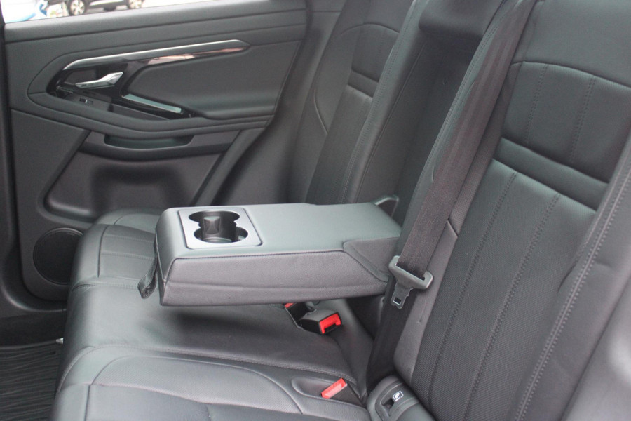 Land Rover Range Rover Evoque 1.5 P300e AWD 309PK R-DYNAMIC SE | PANORAMADAK | ELEKTRISCH VERSTELBARE VOORSTOELEN  LEDEREN BEKLEDING | 20" LICHTMETALEN VELGEN | KEYLESS ENTRY / START | EXTRA GETINTE ACHTERRUITEN | FULL LED KOPLAMPEN | LED ACHTERLICHTEN | ADAPTIVE CRUISE CONTROL | APPLE CARPLAY | ACHTERKLEP ELEKTRISCH BEDIENBAAR |