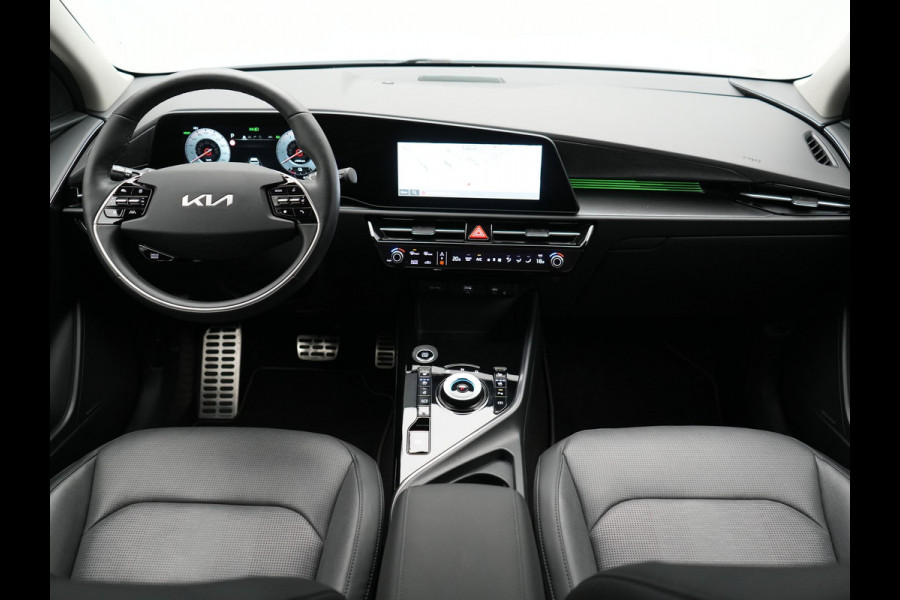 Kia Niro 1.6 GDi ExecutiveLine PHEV 182pk Dealer O.H. | Adaptive Cruise | Head Up | Camera | Harman / Kardon | Lederen Sportstoelen Memory & Ventilatie | Keyless | Blis | Stoelen & Stuur Verwarmd | Sfeerverlichting | Apple Carplay | Plug In Hybrid |