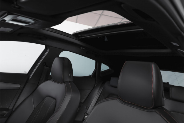 CUPRA Formentor 1.5 TSI e-Hybrid 204 PK Business | S/K-Panodak | Matrix Led | Elek Trekhaak | Dig. Cockpit | Adapt. Cruise | Stoel-+Stuurverw. | PDC | Camera | App. Connect | ECC | Elek. Klep | LM 19" | 8592