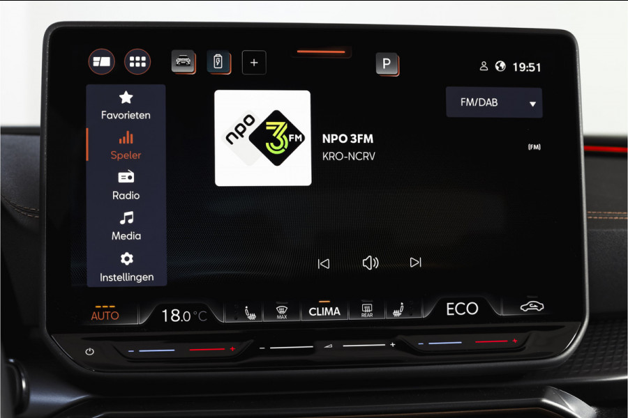 CUPRA Formentor 1.5 TSI e-Hybrid Business | S/K-Panodak | Matrix Led | Elek Trekhaak | Dig. Cockpit | Adapt. Cruise | Stoel-+Stuurverw. | PDC | Camera | App. Connect | ECC | Elek. Klep | LM 19" | 7059