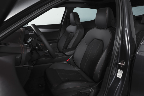 CUPRA Formentor 1.5 TSI e-Hybrid 204 PK Business | S/K-Panodak | Matrix Led | Elek Trekhaak | Dig. Cockpit | Adapt. Cruise | Stoel-+Stuurverw. | PDC | Camera | App. Connect | ECC | Elek. Klep | LM 19" | 7920