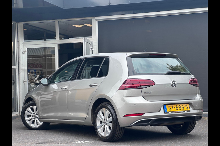 Volkswagen Golf 1.6 TDI Comfortline Business MASSAGE / CARPLAY / NAVI / ACC