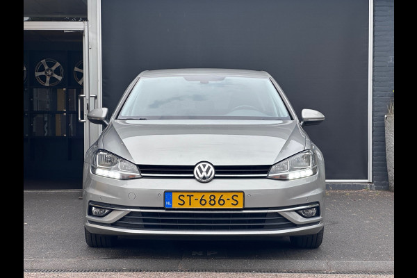 Volkswagen Golf 1.6 TDI Comfortline Business MASSAGE / CARPLAY / NAVI / ACC