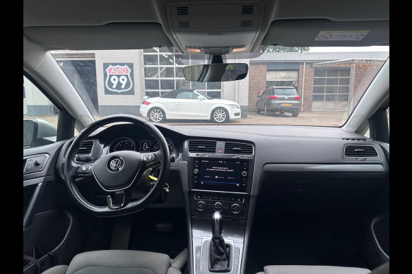 Volkswagen Golf 1.6 TDI Comfortline Business MASSAGE / CARPLAY / NAVI / ACC