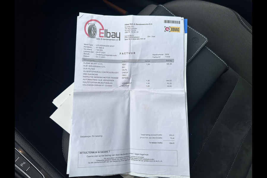 Volkswagen Golf 1.6 TDI Comfortline Business MASSAGE / CARPLAY / NAVI / ACC