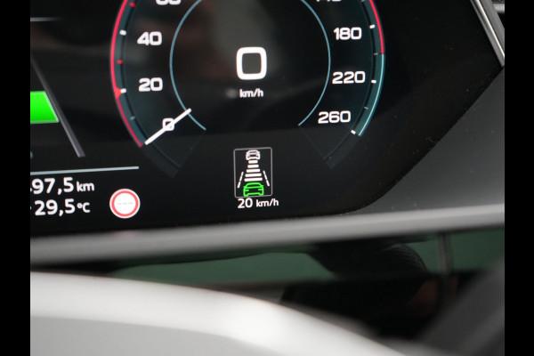 Audi Q8 e-tron 55 Quattro S Line 114 kWh 408pk Dealer O.H. | Trekhaak Afn. | Panodak | Luchtvering | Head Up | Adaptive Cruise | Bang & Olufsen | 360 Camera | Matrix LED | Alcantara Sportstoelen Verwarmd | Sfeerverlichting | Keyless | Blis | 21"L.M |