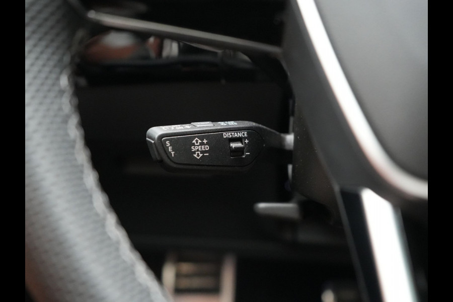 Audi Q8 e-tron 55 Quattro S Line 114 kWh 408pk Dealer O.H. | Trekhaak Afn. | Panodak | Luchtvering | Head Up | Adaptive Cruise | Bang & Olufsen | 360 Camera | Matrix LED | Alcantara Sportstoelen Verwarmd | Sfeerverlichting | Keyless | Blis | 21"L.M |