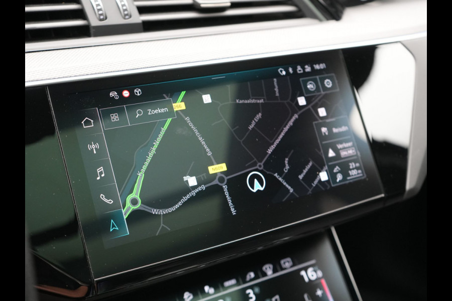 Audi Q8 e-tron 55 Quattro S Line 114 kWh 408pk Dealer O.H. | Trekhaak Afn. | Panodak | Luchtvering | Head Up | Adaptive Cruise | Bang & Olufsen | 360 Camera | Matrix LED | Alcantara Sportstoelen Verwarmd | Sfeerverlichting | Keyless | Blis | 21"L.M |
