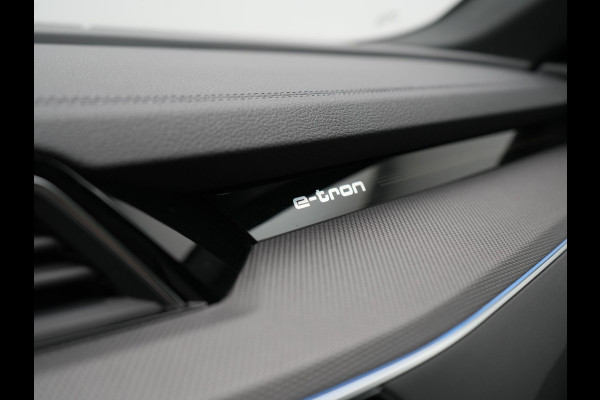 Audi Q8 e-tron 55 Quattro S Line 114 kWh 408pk Dealer O.H. | Trekhaak Afn. | Panodak | Luchtvering | Head Up | Adaptive Cruise | Bang & Olufsen | 360 Camera | Matrix LED | Alcantara Sportstoelen Verwarmd | Sfeerverlichting | Keyless | Blis | 21"L.M |
