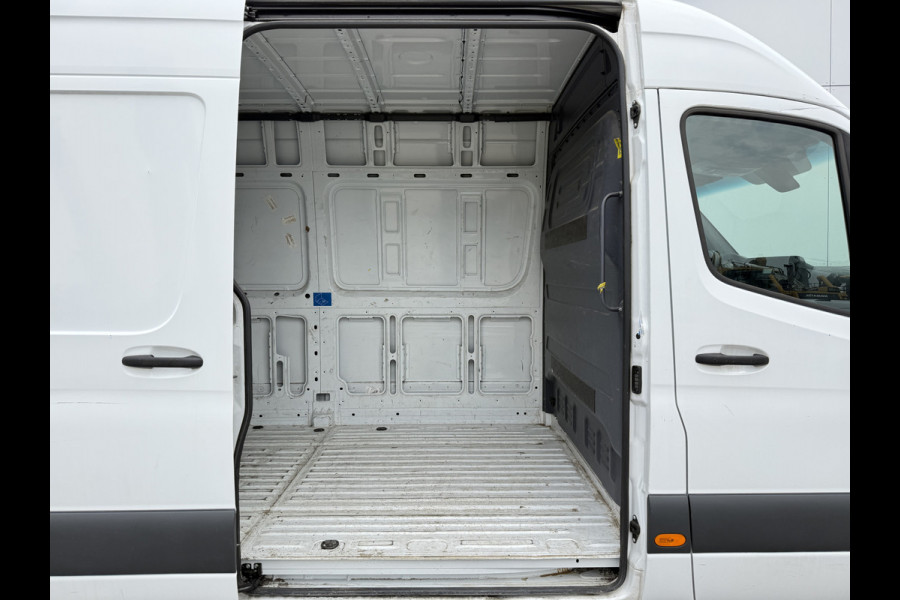 Mercedes-Benz eSprinter 312 55 kWh L2H2 Elektrisch 145km WLTP 80kw Snelladen Climate Control