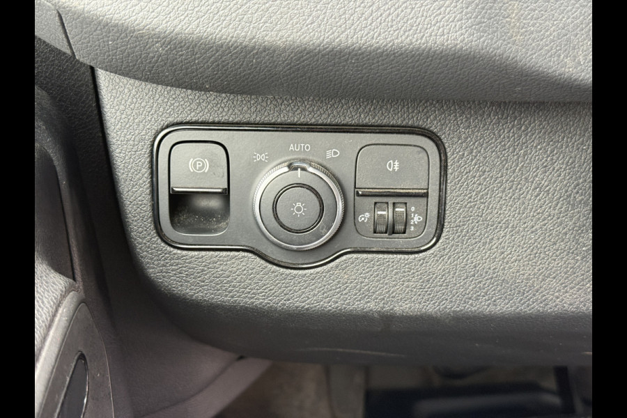 Mercedes-Benz eSprinter 312 55 kWh L2H2 Elektrisch 145km WLTP 80kw Snelladen Climate Control