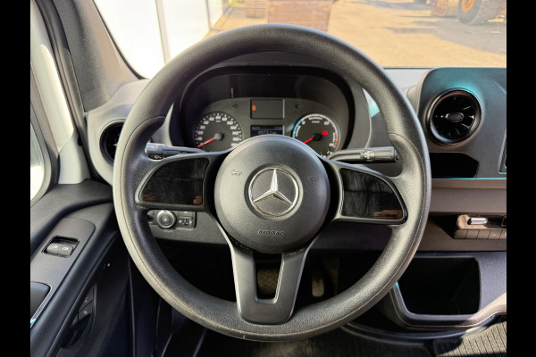 Mercedes-Benz eSprinter 312 55 kWh L2H2 Elektrisch 145km WLTP 92,5% (SOH) 80kw Snelladen Climate Control Camera