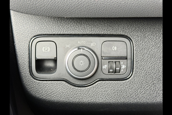 Mercedes-Benz eSprinter 312 55 kWh L2H2 Elektrisch 145km WLTP 92,5% (SOH) 80kw Snelladen Climate Control Camera