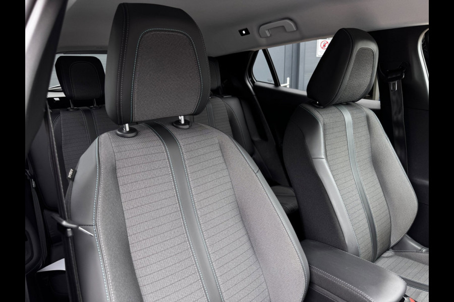 Peugeot 2008 1.2 PT Allure | 130 PK | Trekhaak | Navigatie | NL-Auto | Parkeersensoren | Climate Control |