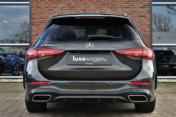 Mercedes-Benz C-Klasse Estate 300 e AMG Line Pano Trekhaak Night Stuurverw