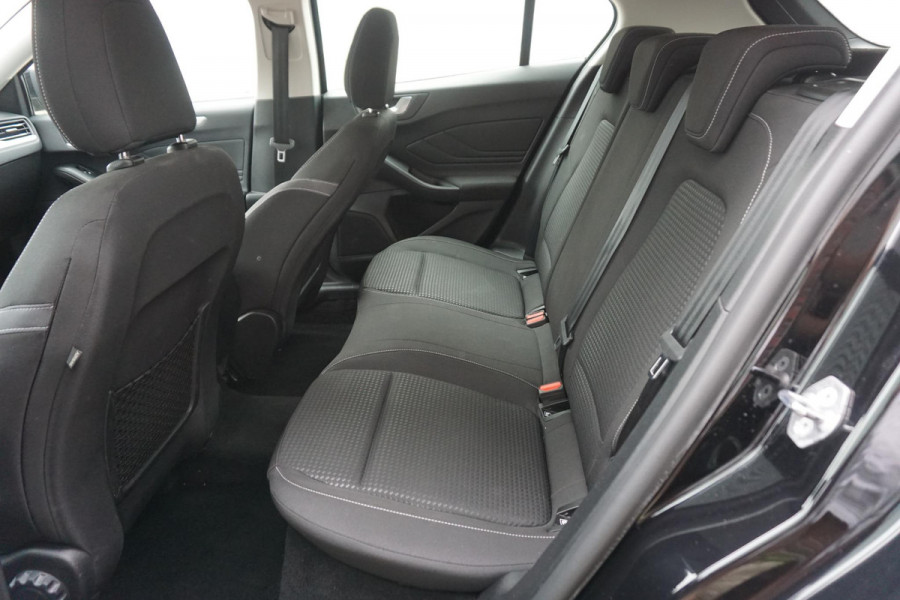 Ford Focus 1.0 EcoB.125PK Hybrid Business/WinterPack/Camera/ AGR-Comfort Stoel.