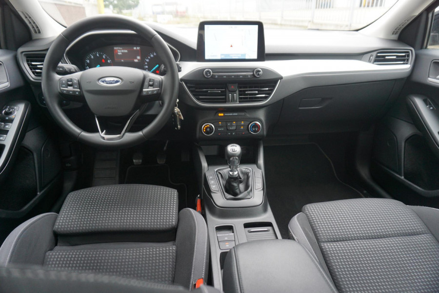 Ford Focus 1.0 EcoB.125PK Hybrid Business/WinterPack/Camera/ AGR-Comfort Stoel.