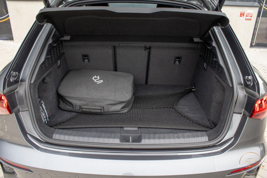 Audi A3 Sportback 40 TFSIe S line PANO MAXTON MATRIX MASSAGE KEYLESS